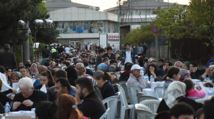 En kalabalık sofralardan biri oldu