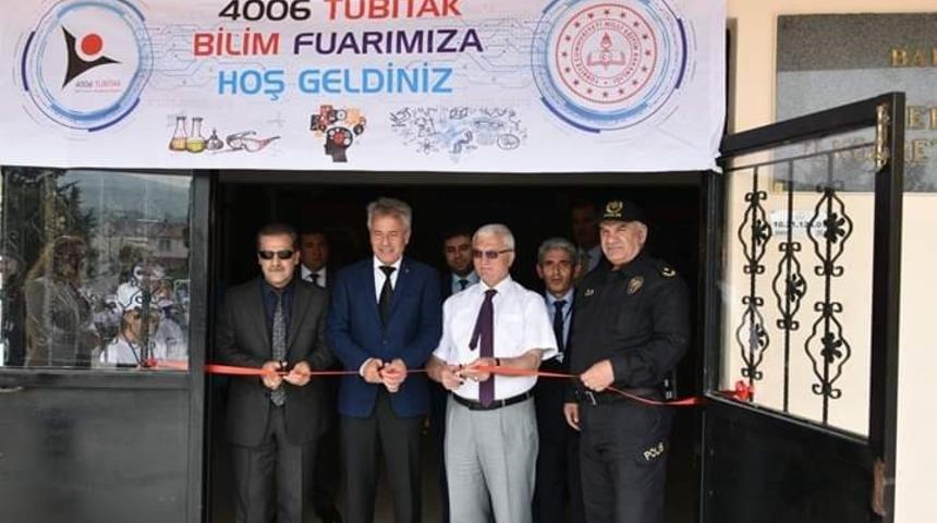 Susurluk&rsquo;ta T&Uuml;BİTAK Bilim Fuarı a&ccedil;ıldı