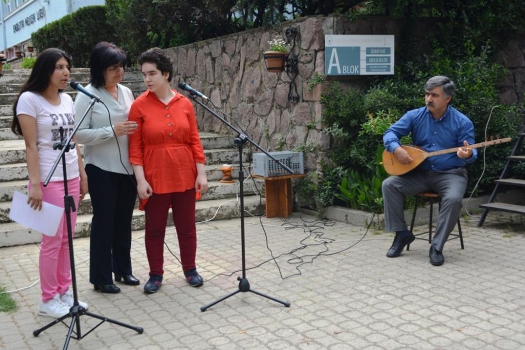 &Ouml;zel &ouml;ğrencilerden &ouml;zel sergi