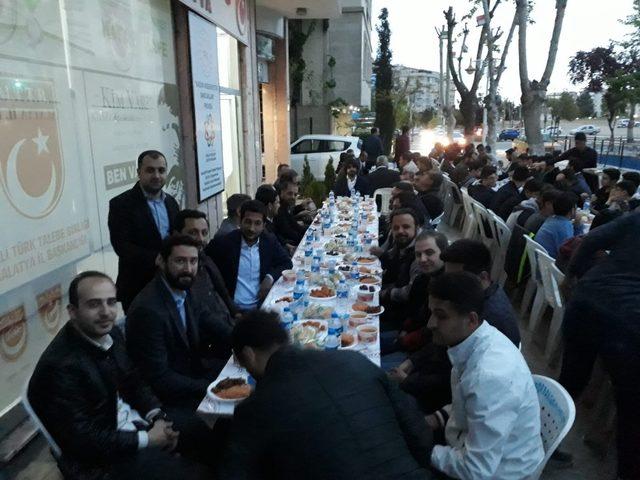 MTTB üyeleri iftarda bir araya geldi