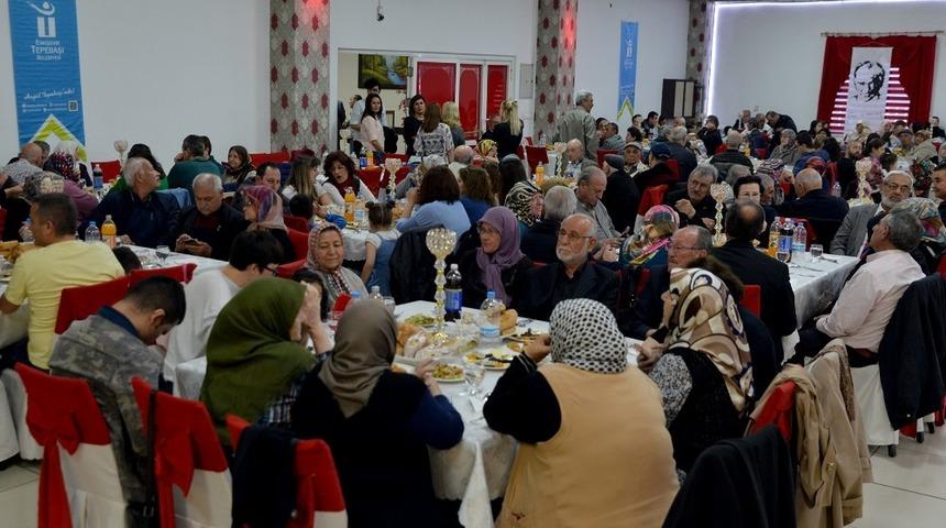Ata&ccedil;, iftar yemeğinde şehit yakınları ve gaziler ile buluştu