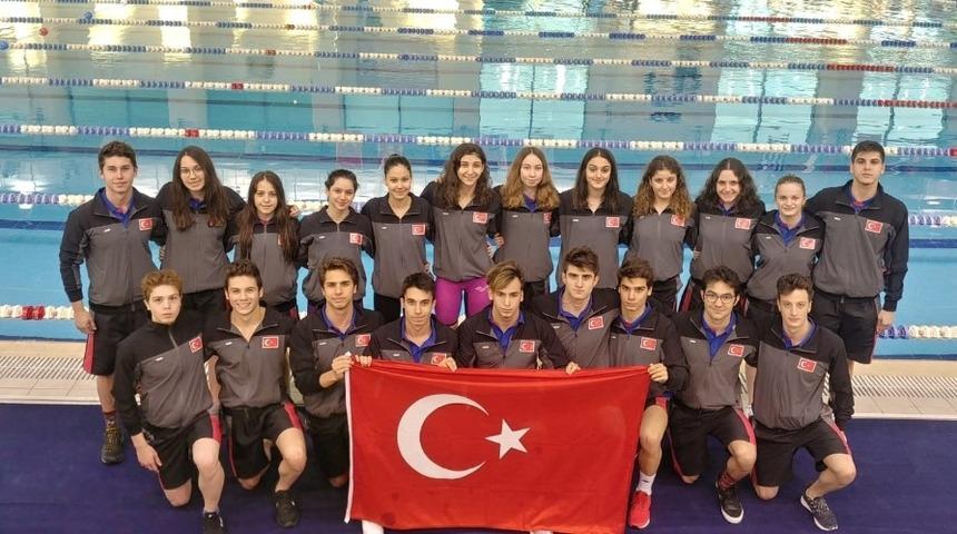 Balkan y&uuml;zme şampiyonasında başarılı karne