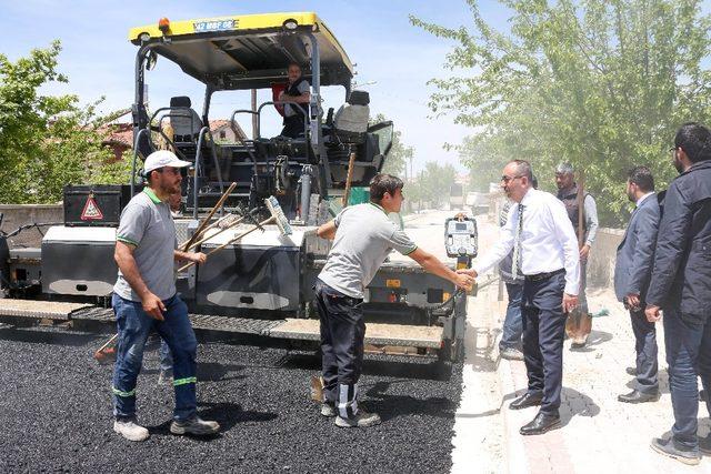 Başkan Kavuş: “Vatandaşımızı tozdan, çamurdan kurtaracağız”