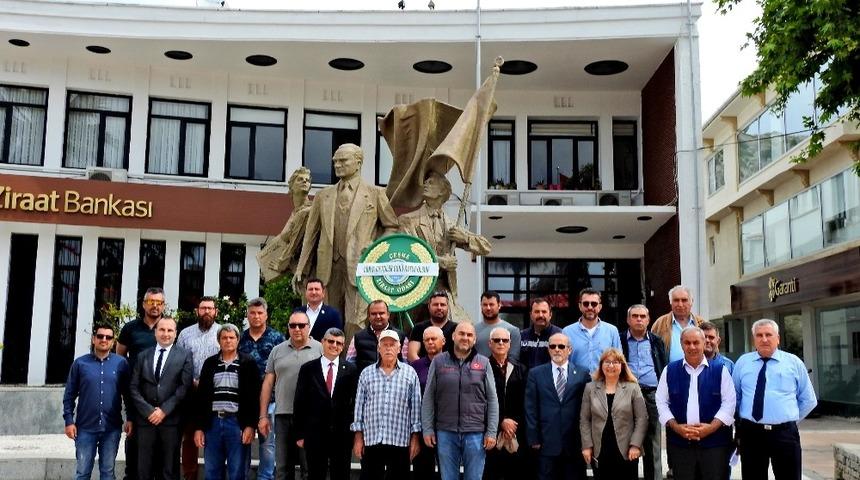 D&uuml;nya &Ccedil;ift&ccedil;iler G&uuml;n&uuml; &Ccedil;eşme&rsquo;de kutlandı