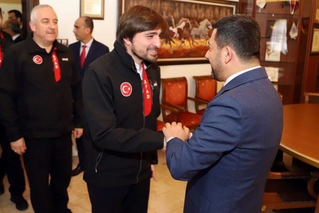 AFAD Başkanı Güllüoğlu, Belediye Başkanı Arı’yı ziyaret etti