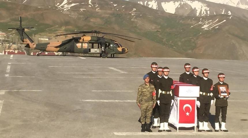 Şehit Uzman &Ccedil;avuş Zencirli i&ccedil;in Hakkari'de t&ouml;ren