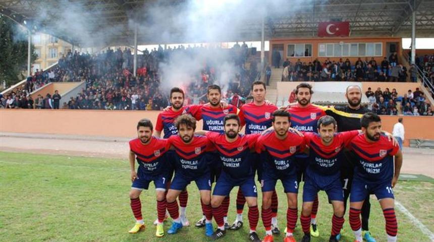 Şampiyonluğu kaçırıp, ligden düştüler