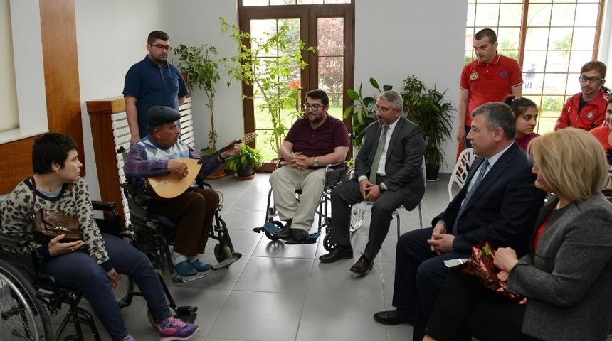 Engelli STK&rsquo;lardan Başkan Aşgın&rsquo;a ziyaret