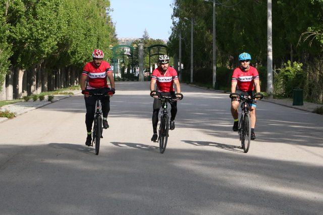 AKUT’un bisikletlileri Samsun’a kadar pedal çevirecek