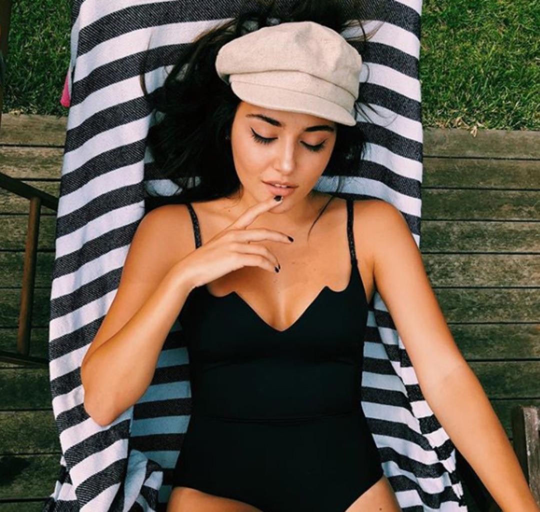 Hande Er&ccedil;el, d&uuml;nya &ccedil;apında yapılan oylamada &lsquo;En G&uuml;zel Kadın&rsquo; se&ccedil;ildi!