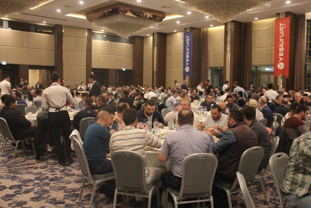 Yeşilyurt&rsquo;tan &ccedil;alışanlarına iftar 1