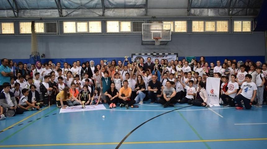 Badmintonda &ouml;d&uuml;ller sahiplerini buldu