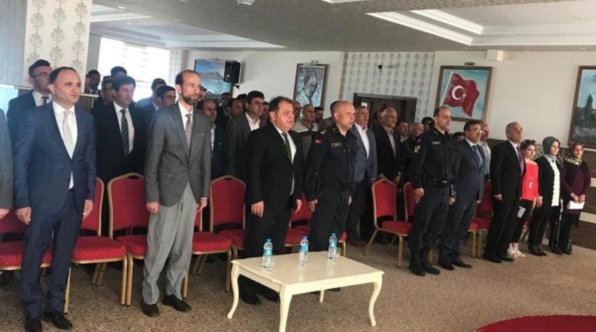 Beyşehir&rsquo;de mahalle muhtarlarına hizmet i&ccedil;i eğitim semineri