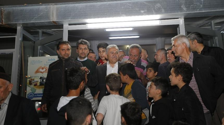 Başkan B&uuml;y&uuml;kkılı&ccedil;, Eskişehir Bağları Osmanlı Mahallesi&rsquo;nde vatandaşlarla bir araya geldi