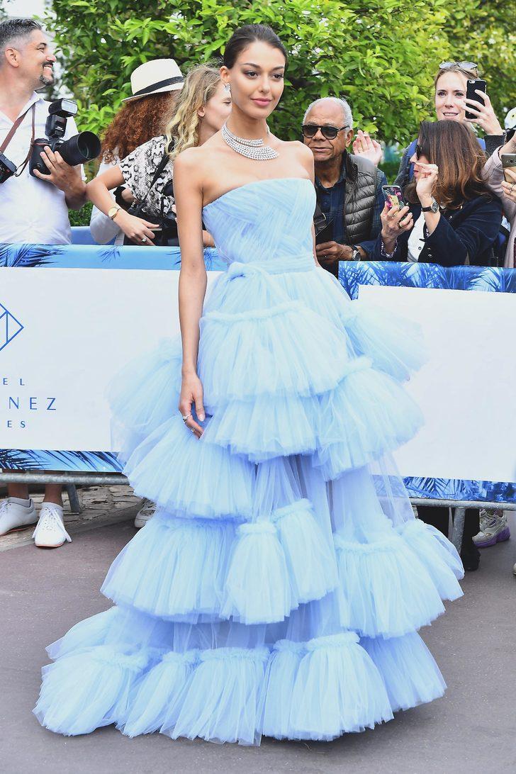  Cannes'ta şıklık yarışı! Türkiye'den iki isim 'Kırmızı Halı'da  G4