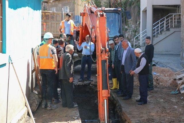 Başkan Tanğlay, altyapı çalışmalarını inceledi