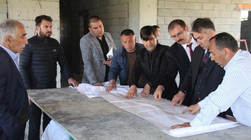 Vali &Ccedil;ağatay, OSB&rsquo;de gezi ve incelemelerde bulundu