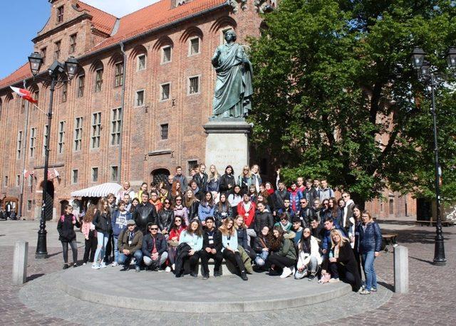 Pakmaya Anadolu Lisesi’nden Polonya’ya eğitim ziyareti