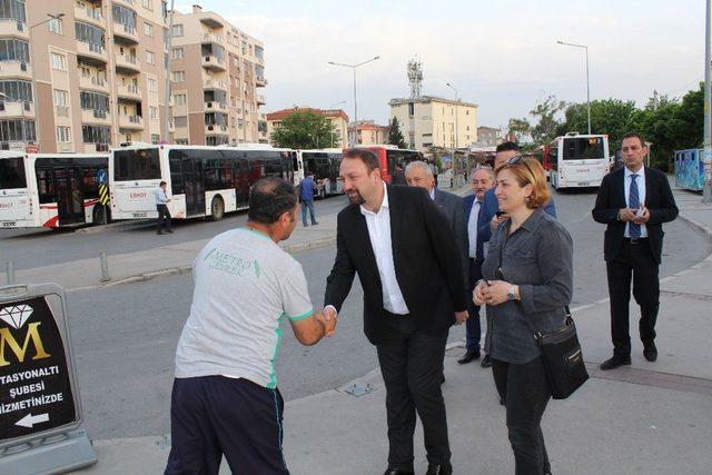 Başkan Gümrükçü’den şafak mesaisi