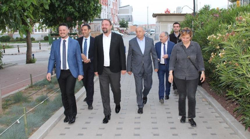 Başkan G&uuml;mr&uuml;k&ccedil;&uuml;&rsquo;den şafak mesaisi