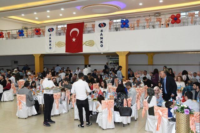 Sanko Holding çalışanları geleneksel iftarda buluştu