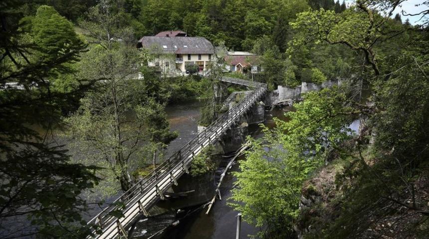 Almanya'daki ölümlerde 'tatar yayı' detayı!