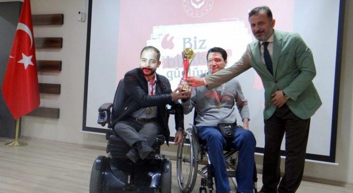 Kütahya’da Engelliler Haftası kutlamaları G5