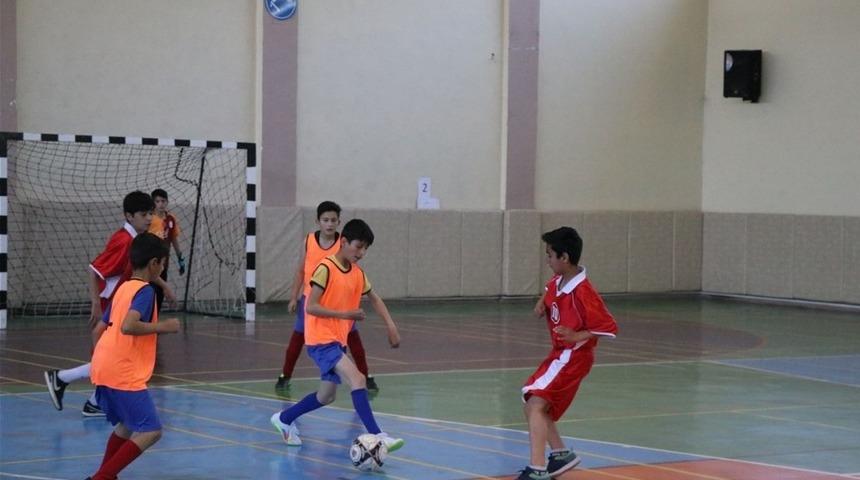 K&uuml;&ccedil;&uuml;kler Futsal m&uuml;sabakaları başladı