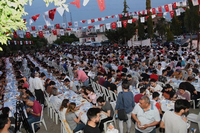 Seçer, üniversite öğrencileriyle ikinci kez iftarda buluştu