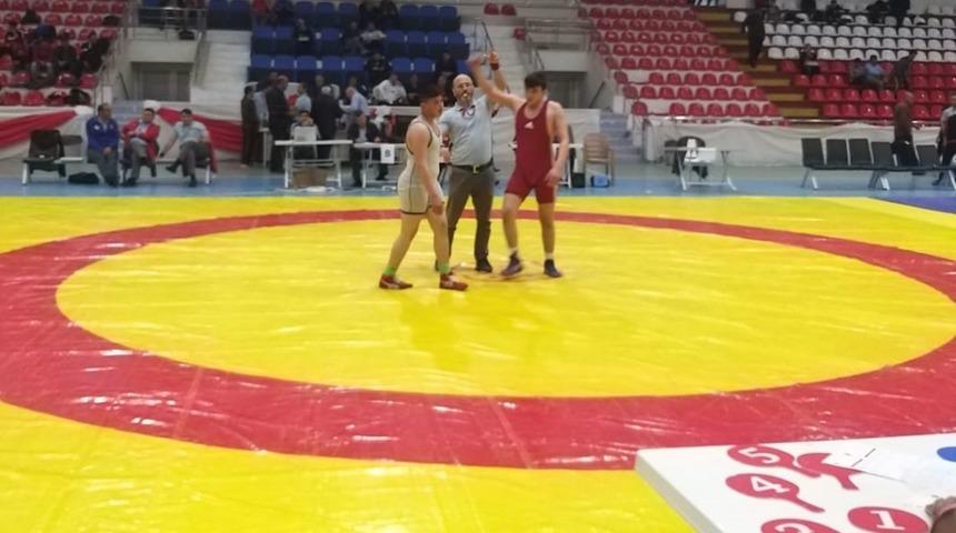 D&uuml;zce&rsquo;nin g&uuml;reşteki gururu oldu