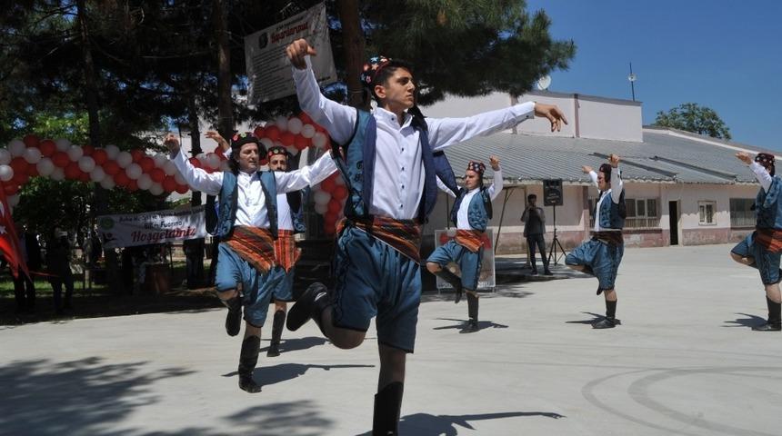 T&Uuml;BİTAK 4006 Bilim Fuarı&rsquo;na zeybekli a&ccedil;ılış