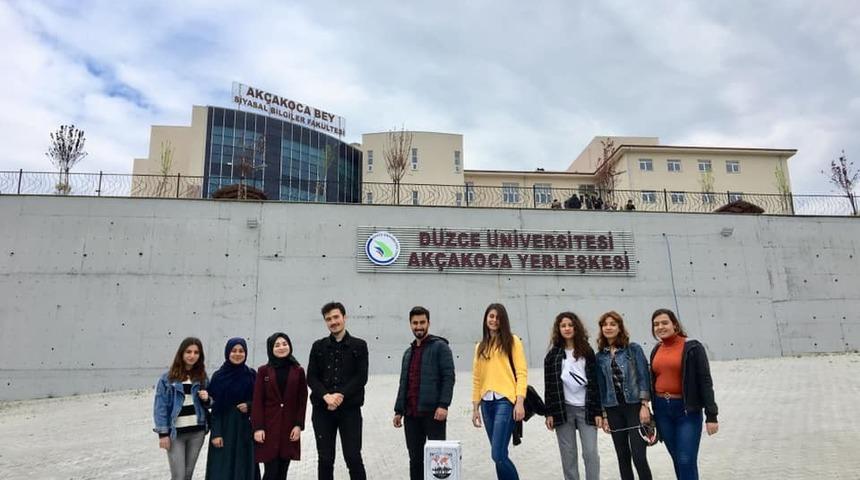 Öğrencilerden ihtiyaç sahiplerine yardım etti