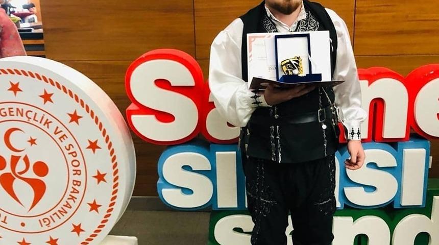 Düzce Üniversitesi öğrencisi Türkiye birincisi oldu