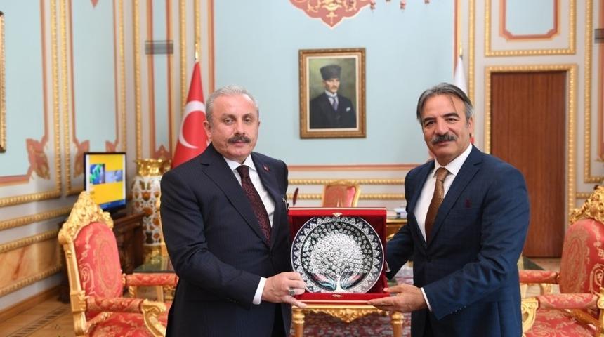 TBMM Başkanı Şentop, Rekt&ouml;r Bağlı&rsquo;yı makamında kabul etti