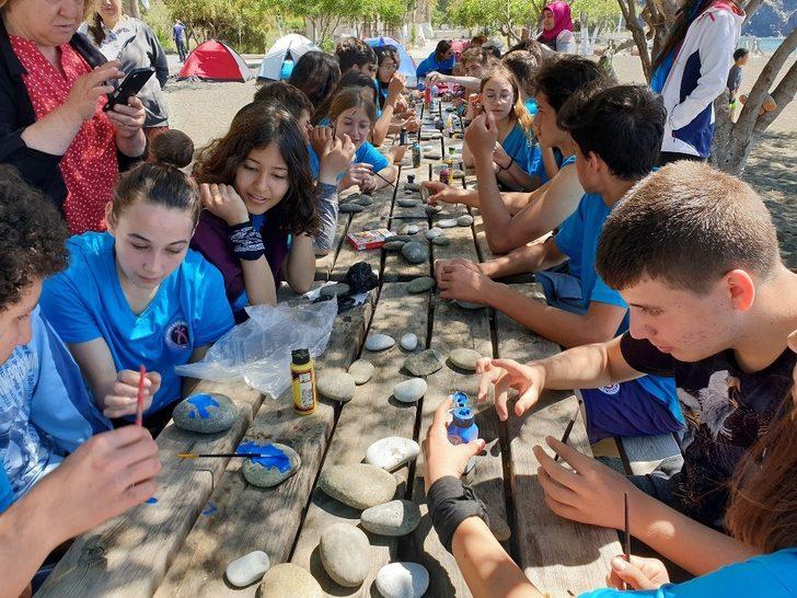 Öğrenciler, özel çocuklarla kamp yaptı G2