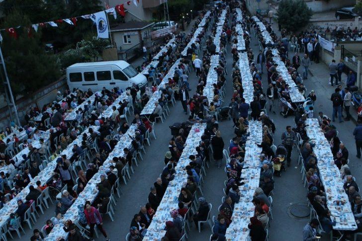 Yüzlerce Gümüşpınarlı, Kartal Belediyesi’nin iftar sofrasında buluştu G5