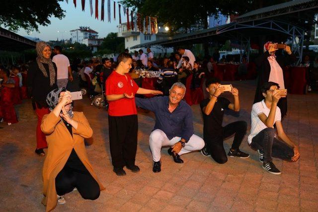 Manavgat Belediyesi’nden engelsiz iftar