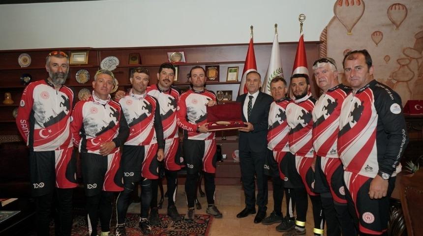 19 g&uuml;nde 1919 kilometre pedal &ccedil;evirecek bisiklet&ccedil;iler Nevşehir&rsquo;de