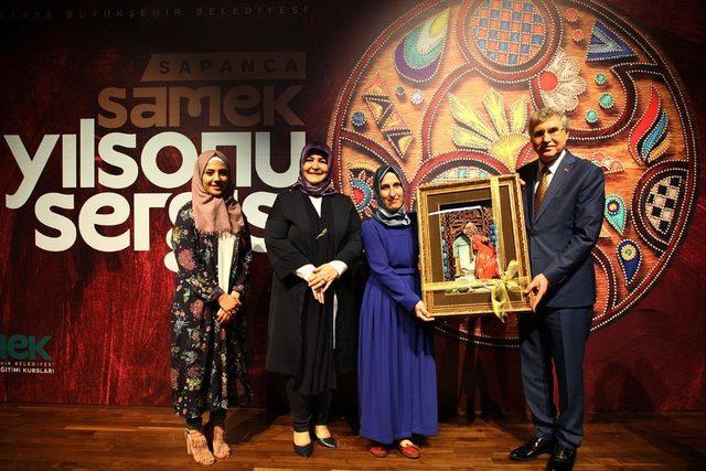 Başkan Yüce, Sapanca SAMEK yılsonu sergisinin açılışına katıldı