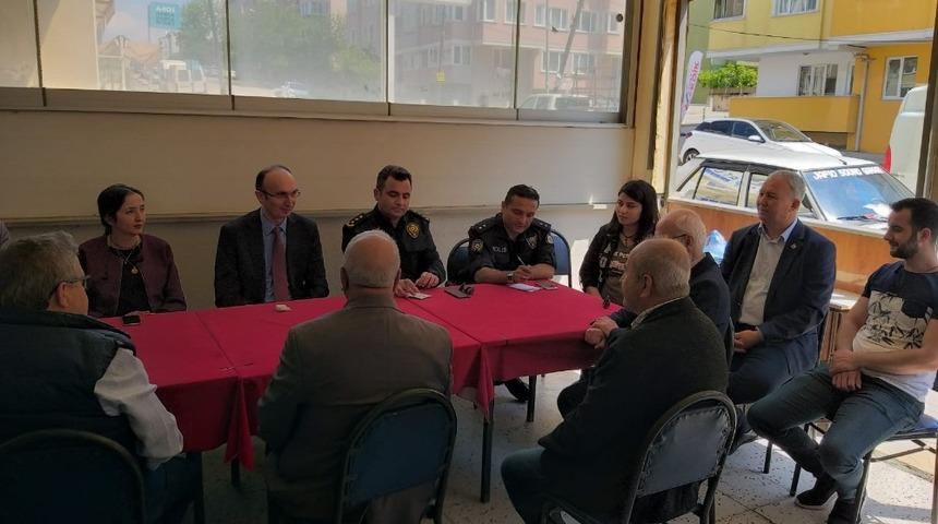 Kaymakam Yazar mahalle toplantılarını s&uuml;rd&uuml;r&uuml;yor