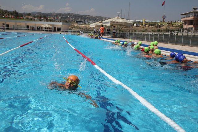 Toroslar’da yüzme kursları kayıtları başlıyor