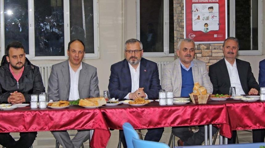 Başkan Kılıç, öğrencilerle sahur yaptı