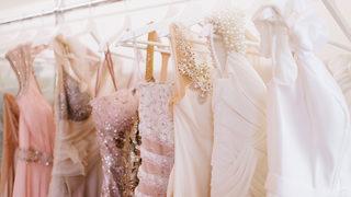 Rüyada gelinlik giymek ne anlama gelir? Rüyada evliyken, başkasının gelinliğini giymek ne demek?