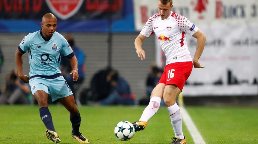 Yacine Brahimi'den Fenerbahçe'ye olumsuz yanıt