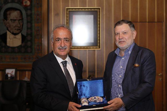 T&uuml;rkiye ile Rusya arasındaki eğitim k&ouml;pr&uuml;s&uuml; g&uuml;&ccedil;lendirilmeli 2