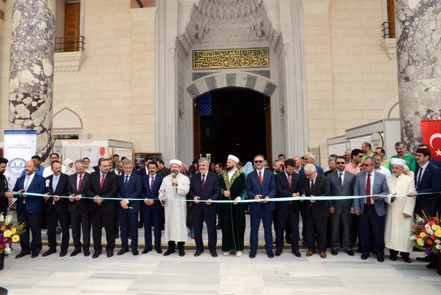 38'inci Dini Yayınlar Fuarı Büyük Çamlıca Camii avlusunda da açıldı
