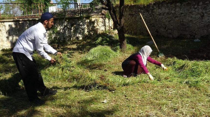Gerc&uuml;ş&rsquo;te hayvanlar i&ccedil;in kışa hazırlık yapılıyor