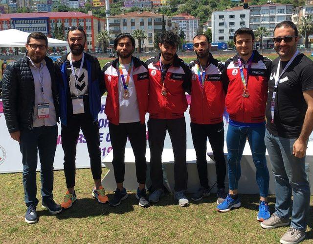 OMÜ Atletizm Takımı başarılarını madalyalarla taçlandırdı