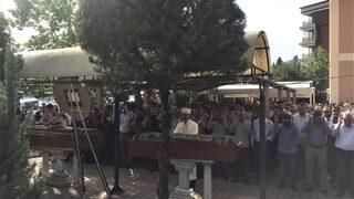 Siyanürlü sıvı ile ölen anne ve baba için cenaze töreni düzenlendi