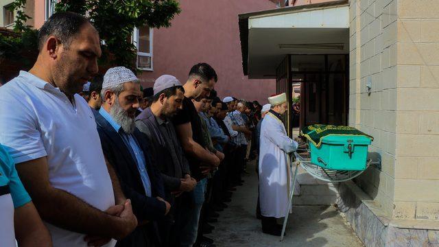 Sondaj kuyusuna düşüp ölen 4 yaşındaki Mehmet toprağa verildi